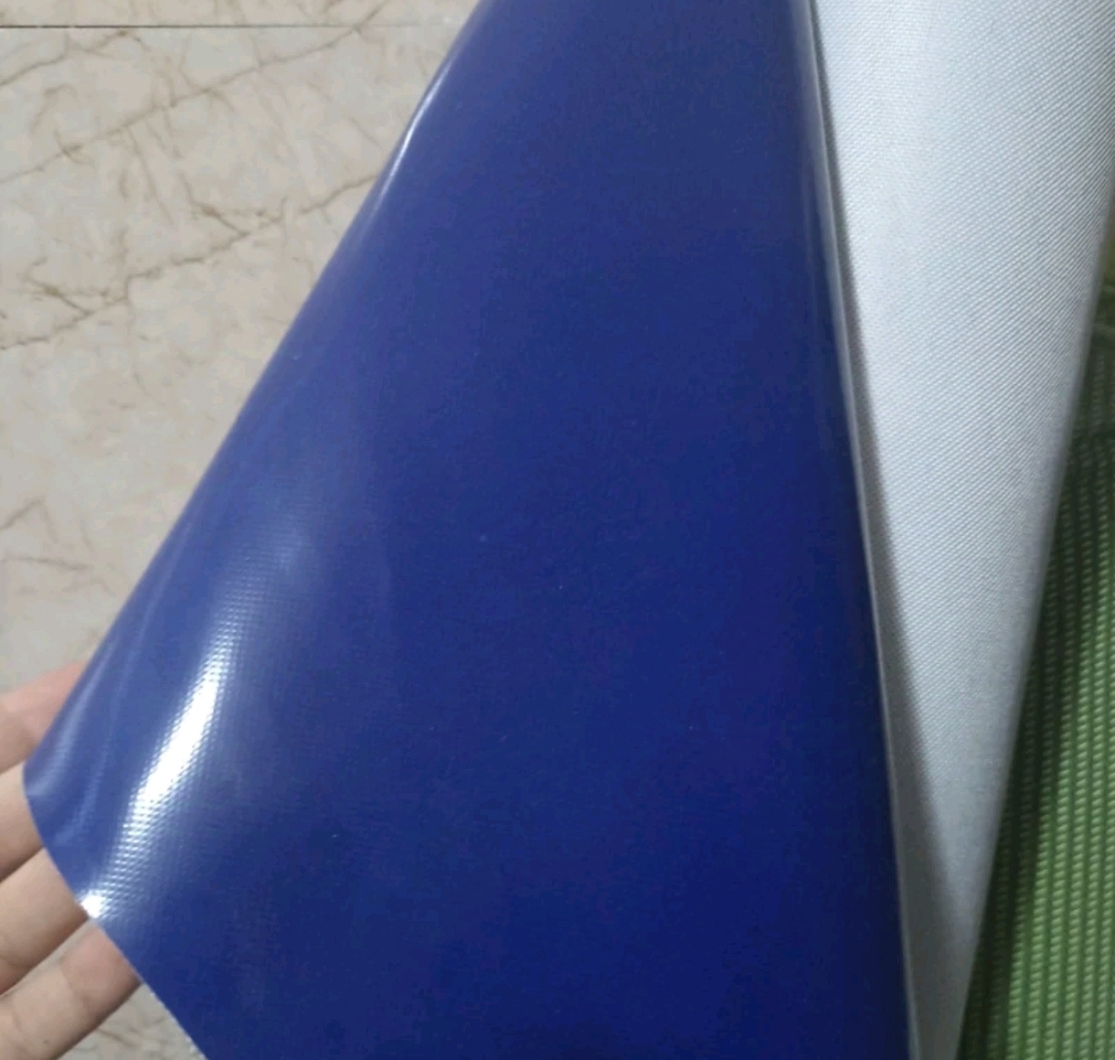 برزنت کانتینری یک رو ضد آب  عرض 2.5 متر درجه یک