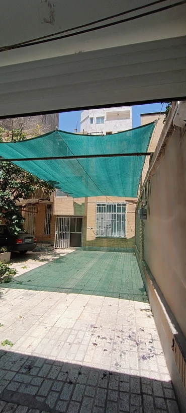 شید سایبان گلخانه 80 ( ابعاد 8 در 7 ) دور دوزی شده و حلقه دار